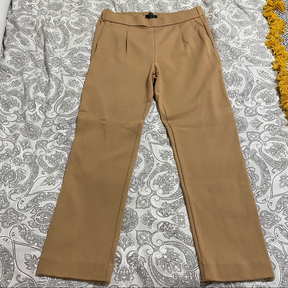 Ann Taylor Stretch Waist Pull-On Camel Tan Pants M